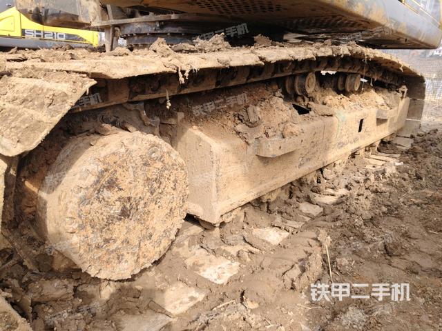 單側履帶整體（整機外觀）