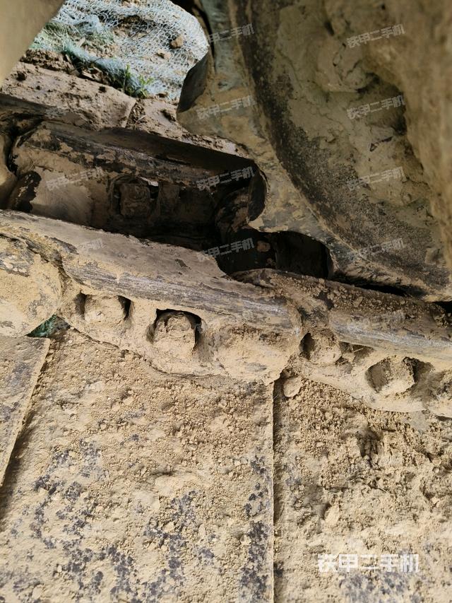 左導(dǎo)向輪（行走機(jī)構(gòu)）