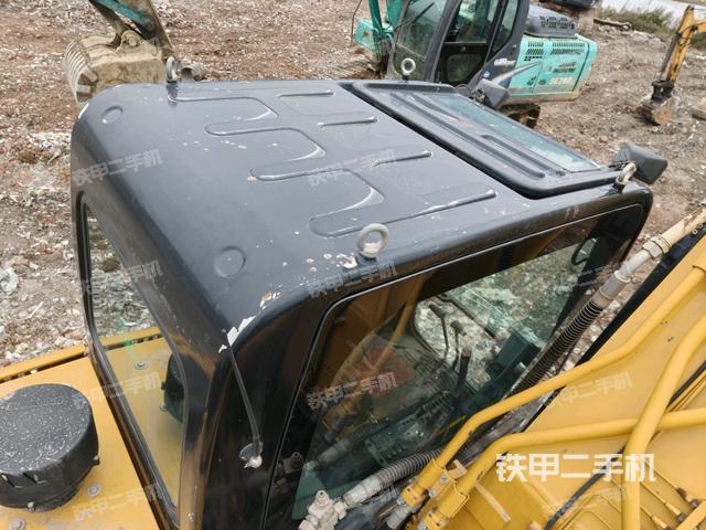 氣門室蓋螺絲特寫（上車部件）