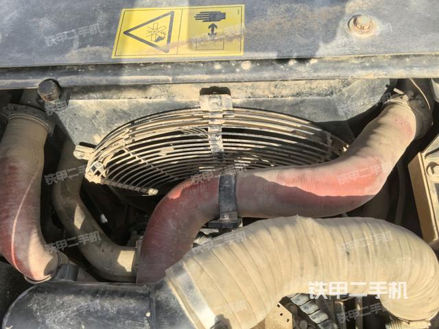 水箱+風扇特寫(上車部件) 水箱+風扇特寫(上車部件)