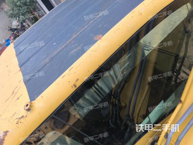 鏟斗右后整體（工作和回轉(zhuǎn)裝置）