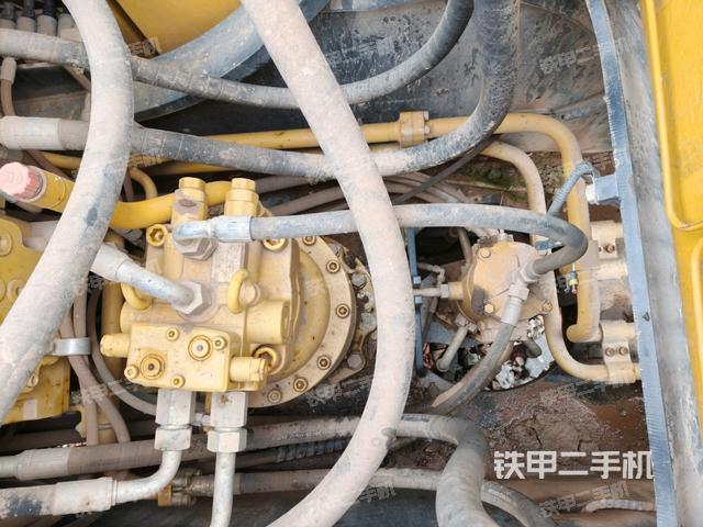 回轉(zhuǎn)馬達（上車部件）