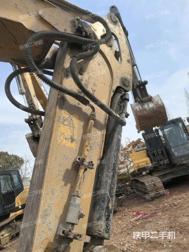 小臂整體右前（工作和回轉(zhuǎn)裝置）