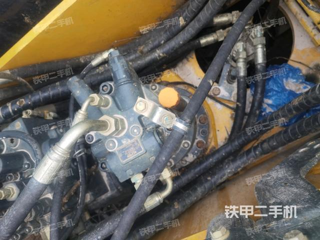 駕駛室頂部俯視(上車部件) 駕駛室頂部俯視(上車部件)