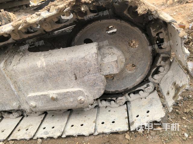 右導向輪（行走機構(gòu)）