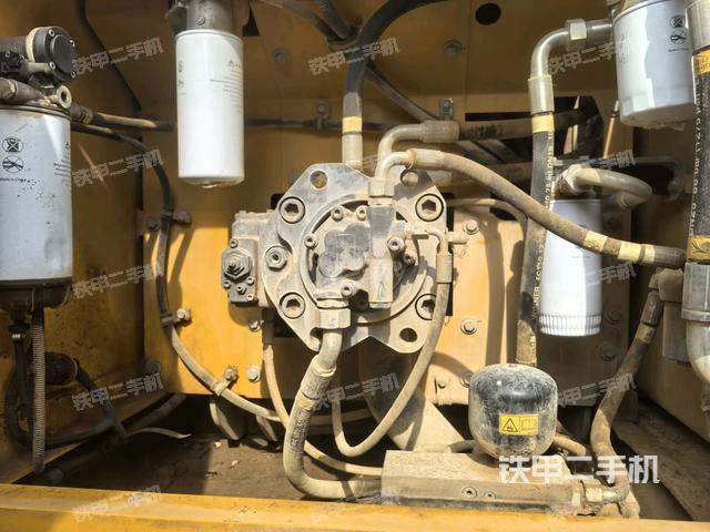 液壓泵室(大件艙室) 液壓泵室(大件艙室)