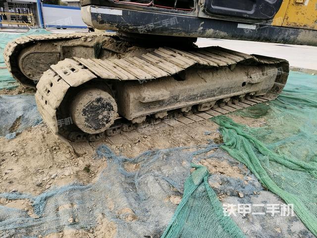 右驅(qū)動(dòng)輪（行走機(jī)構(gòu)）