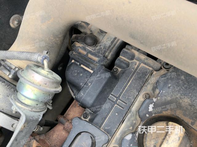 山东临工E6225F挖掘机的设备实拍-第51张实拍照片