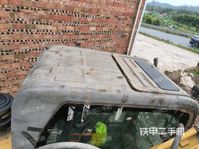 駕駛室頂部俯視(上車部件) 駕駛室頂部俯視(上車部件)