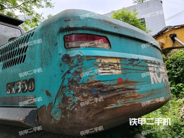 座椅后部（驾驶室部分）