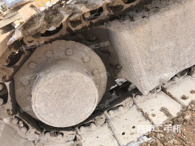 右側(cè)履帶整體?（行走機構(gòu)）