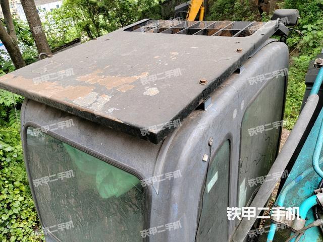 驾驶室顶部俯视（上车部件）