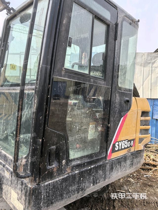 ?駕駛室正側(cè)（駕駛室部分）