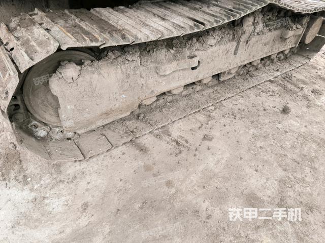 右側(cè)履帶整體（行走機(jī)構(gòu)）