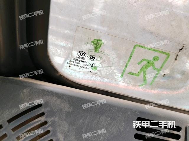 驾驶室左前45度（驾驶室部分）