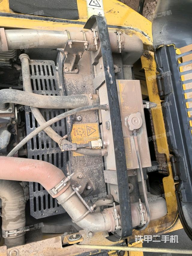 散熱器正面（大件艙室）