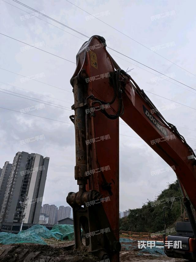 小臂整體左后（工作和回轉(zhuǎn)裝置）