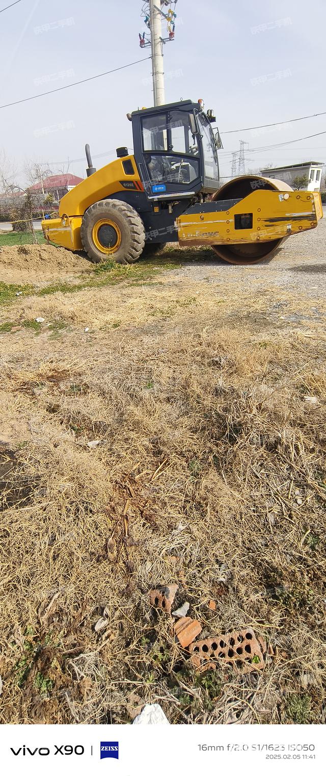 整机左侧（设备外观及核心部件）