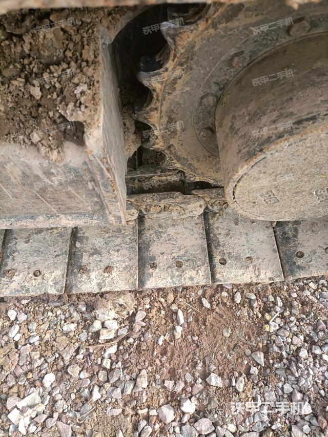 左驅(qū)動(dòng)輪（行走機(jī)構(gòu)）