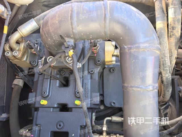 液压泵斜45 左（大件舱室）