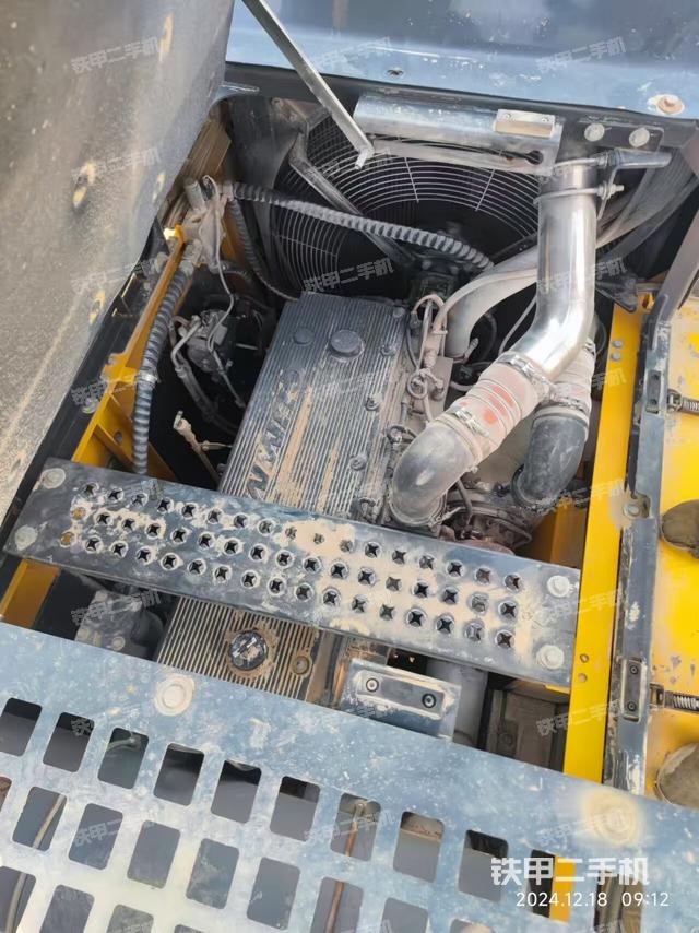 發(fā)動(dòng)機(jī)整體俯視（整機(jī)外觀）