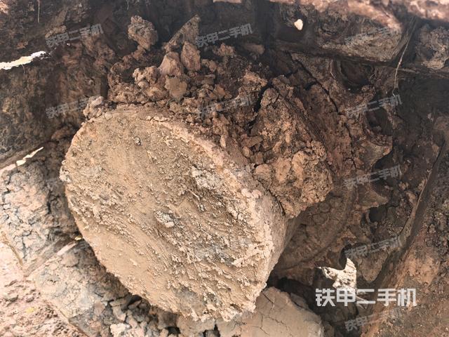 左側(cè)行走馬達蓋板（行走機構(gòu)）