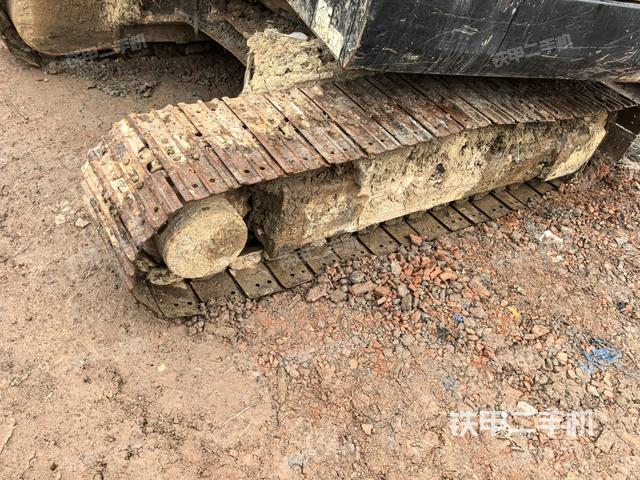 左側(cè)履帶整體?（行走機構(gòu)）