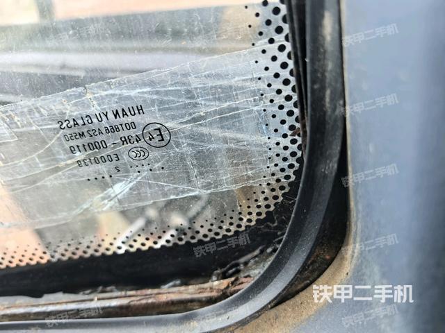 后窗玻璃角標(biāo)（駕駛室部分）