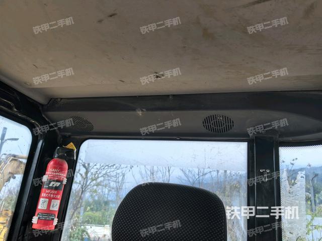 座椅左側(cè)控制臺/音響/含左手柄（駕駛室部分）