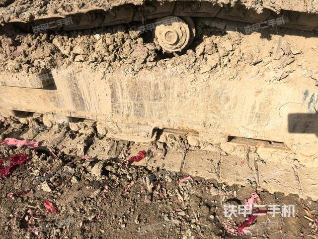 左側(cè)行走馬達(dá)蓋板(行走機(jī)構(gòu)) 左側(cè)行走馬達(dá)蓋板(行走機(jī)構(gòu))