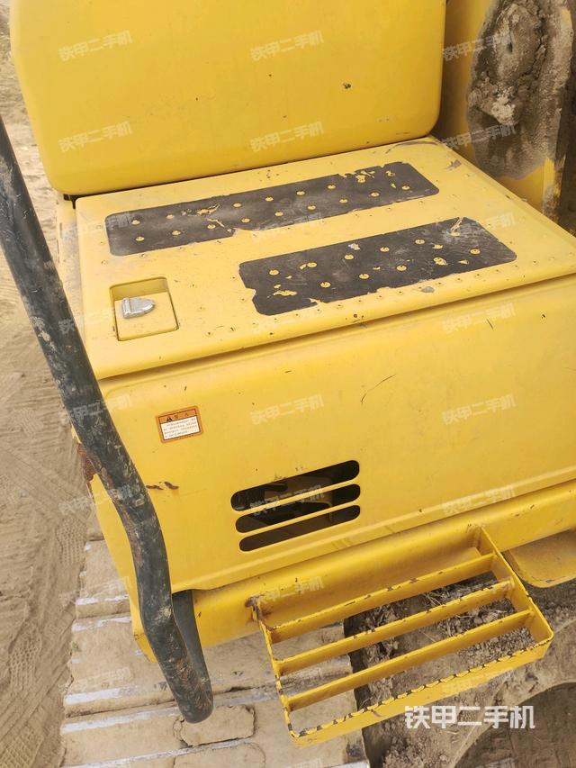 大臂根部?斜視（工作和回轉(zhuǎn)裝置）