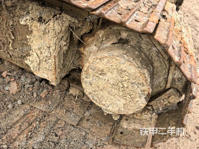 右側(cè)履帶整體?（行走機構(gòu)）