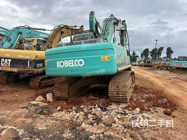 整机右后45°（整机外观）