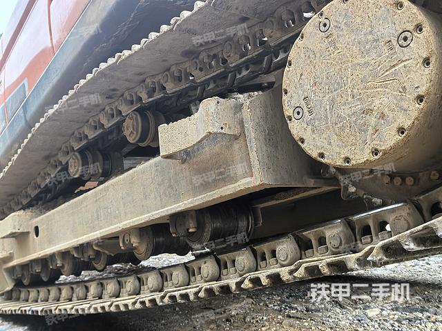 单侧履带整体（整机外观）