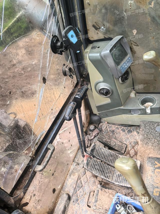 座椅后部（駕駛室部分）