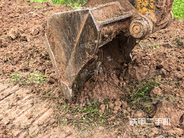 鏟斗右后整體（工作和回轉(zhuǎn)裝置）