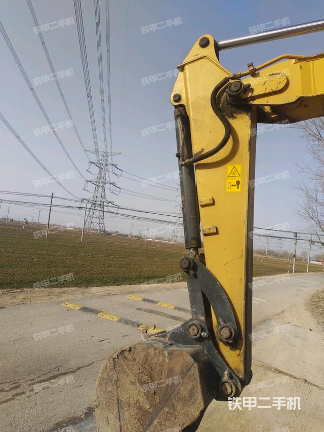 鏟斗右后整體（工作和回轉(zhuǎn)裝置）