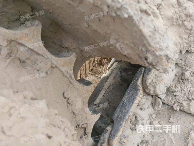 右側(cè)履帶整體（行走機(jī)構(gòu)）