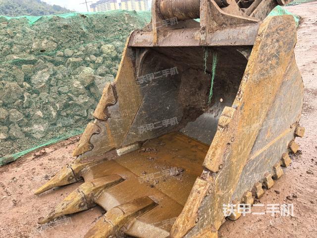 大臂整體?右側(cè)（工作和回轉(zhuǎn)裝置）