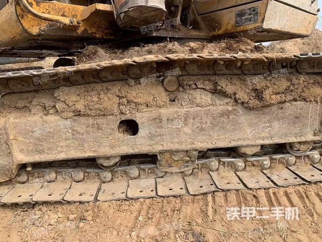 單側履帶整體(整機外觀) 單側履帶整體(整機外觀)