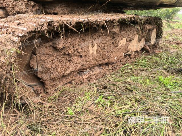 左導向輪（行走機構(gòu)）