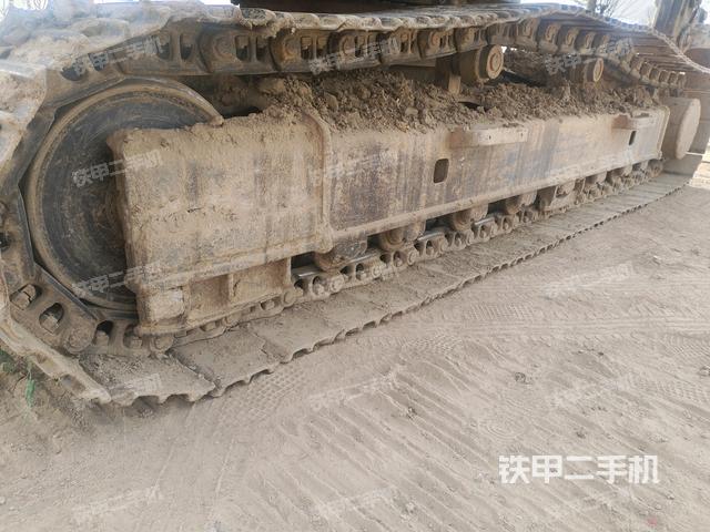 右驅(qū)動(dòng)輪（行走機(jī)構(gòu)）