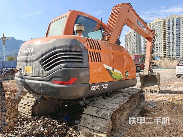 整機右后45°（整機外觀）