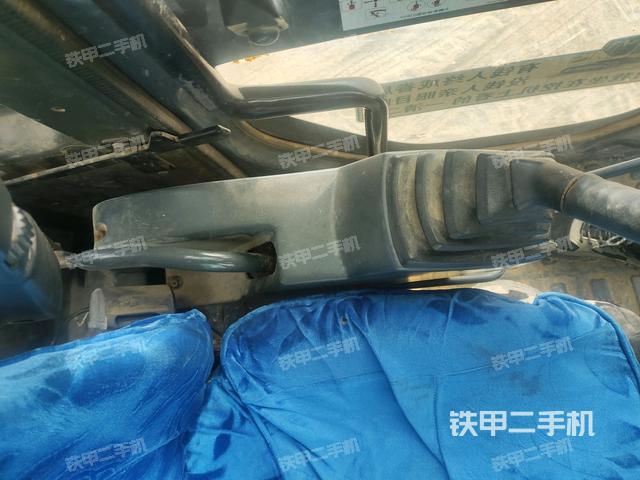 座椅左側(cè)控制臺(tái)/音響/含左手柄（駕駛室部分）