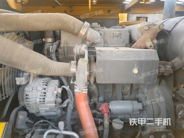 發(fā)動(dòng)機(jī)室（上車部件）