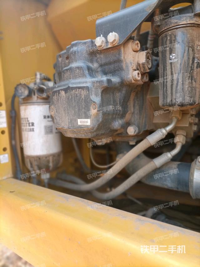 液壓泵斜45?左（大件艙室）