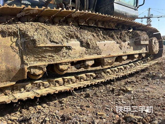 单侧履带整体（整机外观）