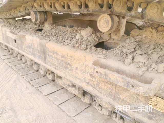 右側(cè)履帶整體（行走機(jī)構(gòu)）