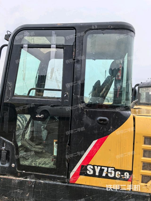 ?駕駛室正側(cè)（駕駛室部分）