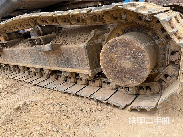 右側行走馬達蓋板(行走機構) 右側行走馬達蓋板(行走機構)